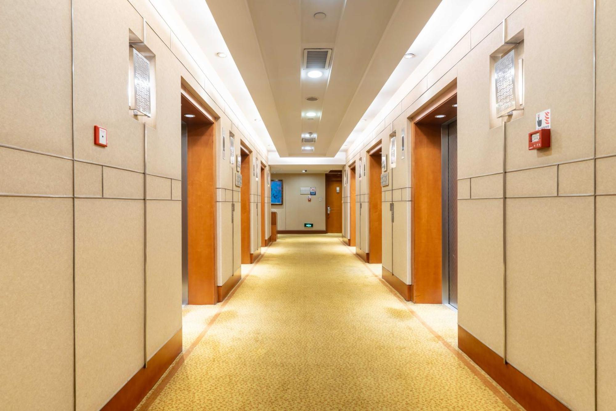 Dekin Hotel Chongqing Jiefangbei Exteriör bild