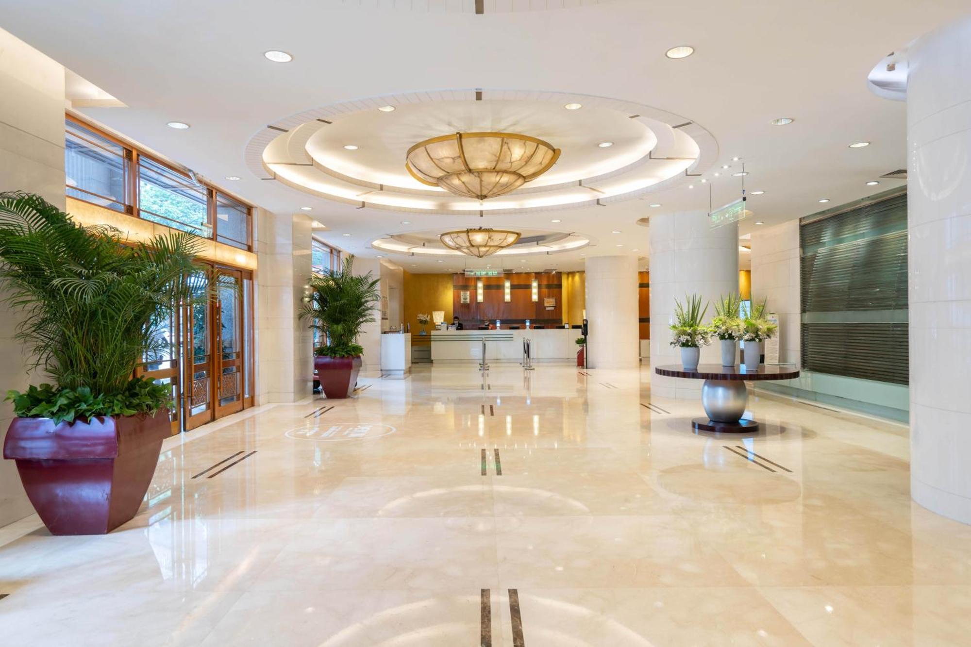 Dekin Hotel Chongqing Jiefangbei Exteriör bild