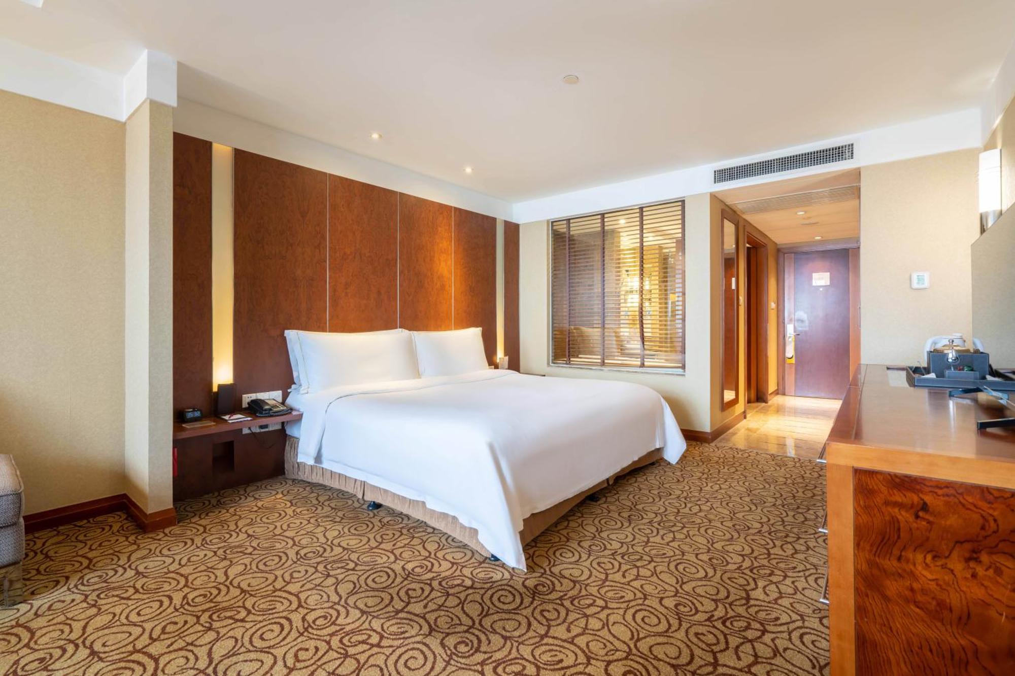 Dekin Hotel Chongqing Jiefangbei Exteriör bild