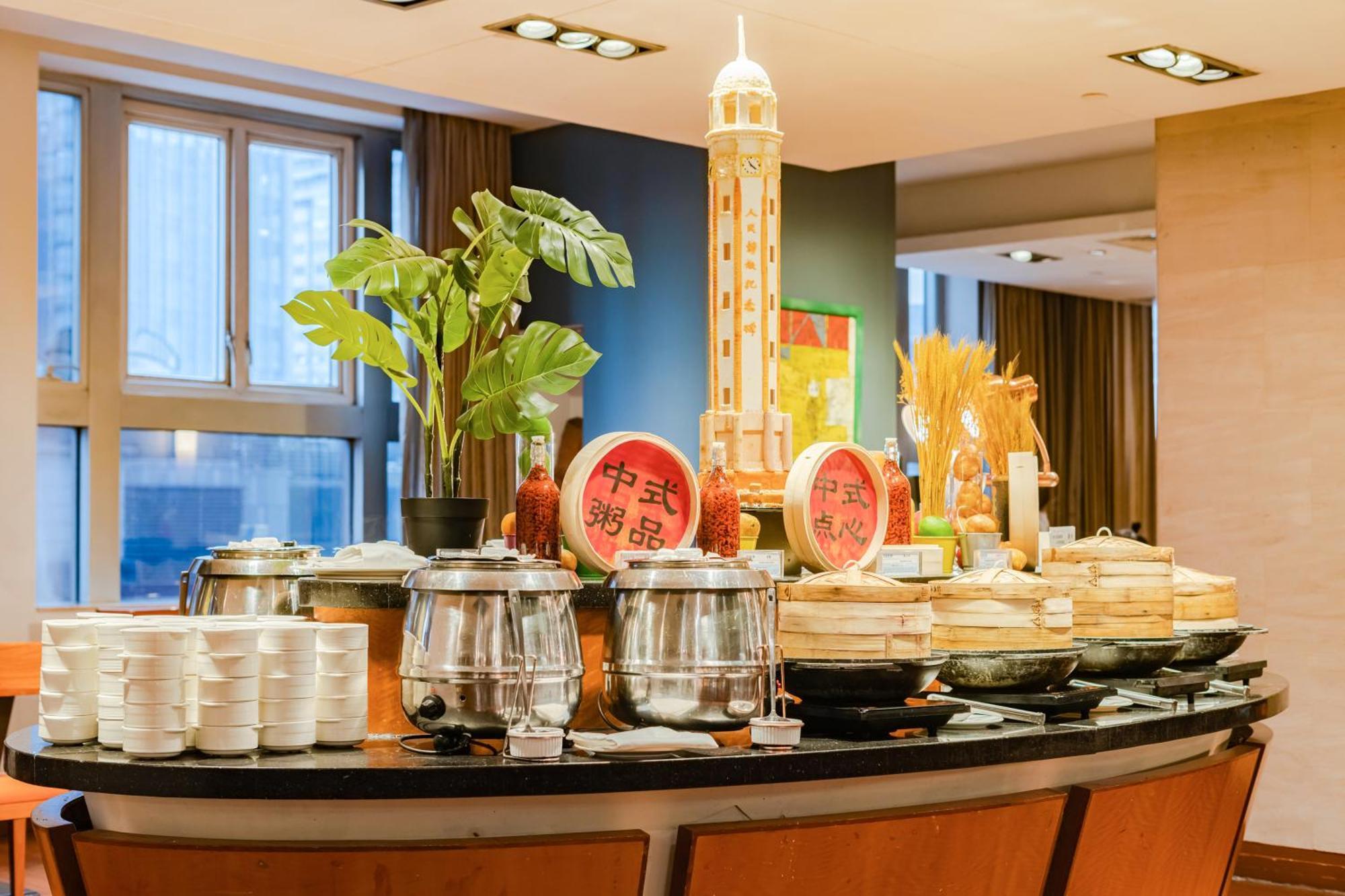 Dekin Hotel Chongqing Jiefangbei Exteriör bild