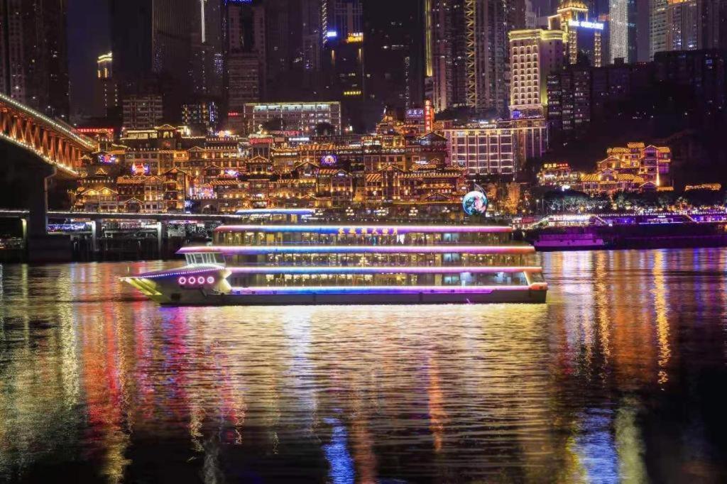 Dekin Hotel Chongqing Jiefangbei Exteriör bild